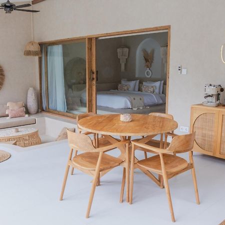 Gili Boho Villas - Aesthetic Private Pool Villas غيلي تراوانغان المظهر الخارجي الصورة